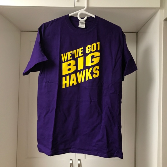 Wilfrid Laurier WLU Hawks T Shirt Purple and Gold Rally Basketball Football M - Picture 1 of 3